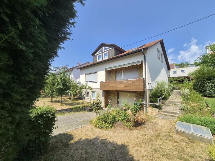 Freistehendes Wohnhaus in ruhiger Wohnlage von Nürtingen-Zizishausen – Foto 1