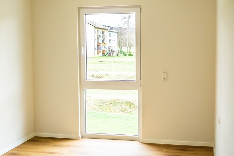Schöne 2-Zimmer-Wohnung mit Balkon & Naturblick in neuer Wohnanlage – Foto 8