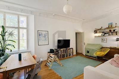 TOLLES ALTBAUJUWEL IN BESTER KIEZLAGE MIT BALKON – 1775836247_ba2404.jpg