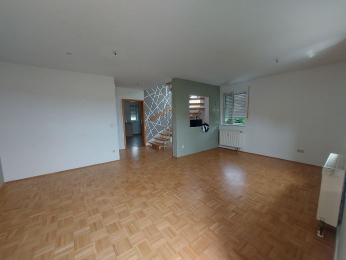 Wohnzimmer Richtung Küche