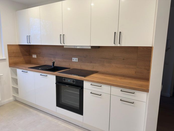 Einbauküche (Küchenstudio)