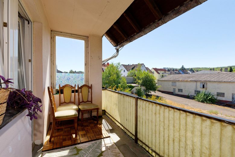 Vermietete 3-Zimmer-Wohnung in Idstein - solide Kapitalanlage mit langjähriger Mieterin – Loggia