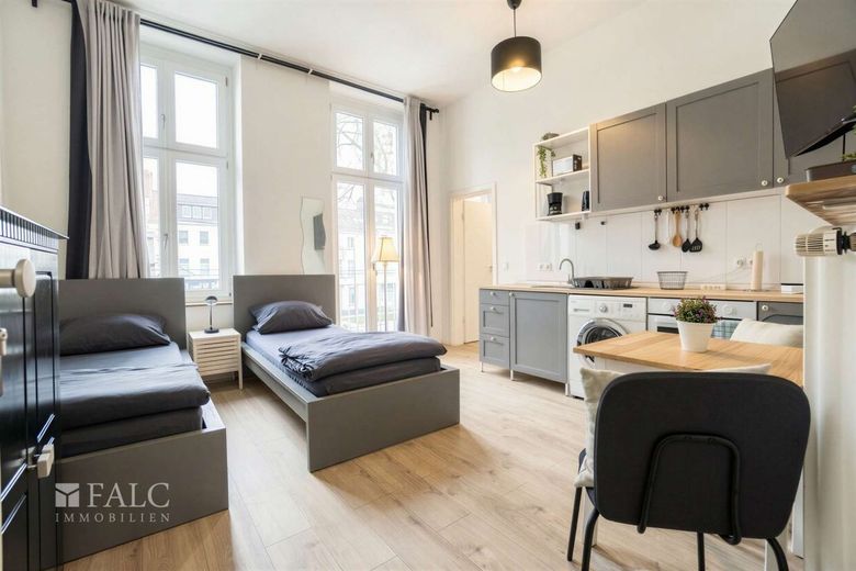 Mehrfamilienhaus mit 8 Einheiten - etabliertes Kurzvermietungskonzept – Wohnbereich 2.Obergeschoss links