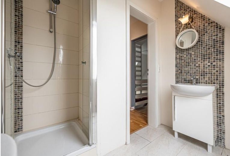Studio Duschbad