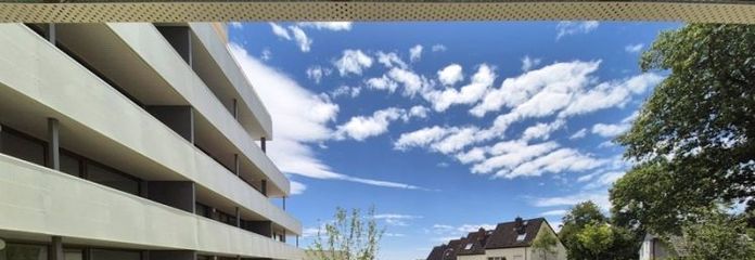 Luminoso appartamento con terrazza, giardino, piscina e sauna in una residenza per anziani in posizione privilegiata a Hofheim