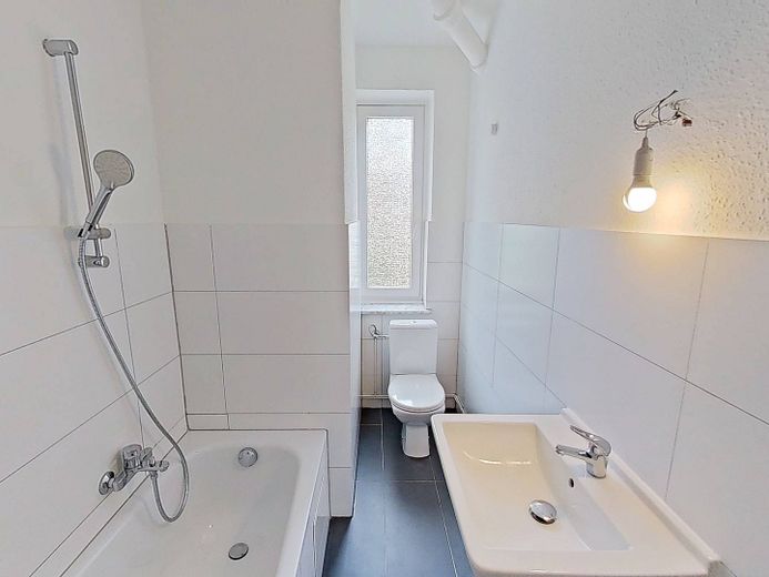 Bielefeld-Mitte’de geniş oturma mutfağına sahip ferah 2 odalı daire – Bad