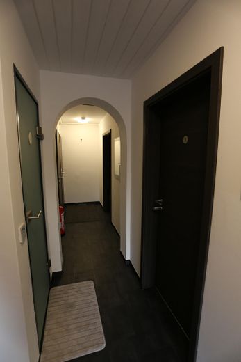 PRECIO REDUCIDO: Dos terrenos con tres casas y potencial de desarrollo – Foto 8