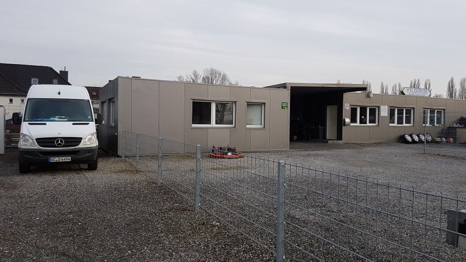 MIETWAGEN/AUTOHANDEL/AUTOPLATZ/TAXI UNTERNEHMEN,usw. – Foto 8