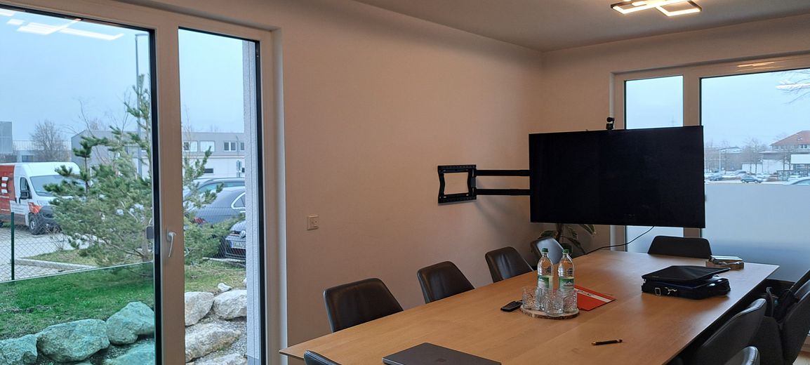 High-quality commercial unit in new-build first floor (A+) – Besprechungsraum