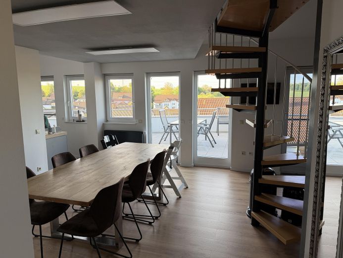 Penthouse-Feeling: 123 m² Design-Refugium aus 2 Einheiten mit XXL-Südterrasse (Provisionsfrei) – Foto 2
