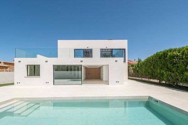 Neue designorientierte Villa nähe Palma