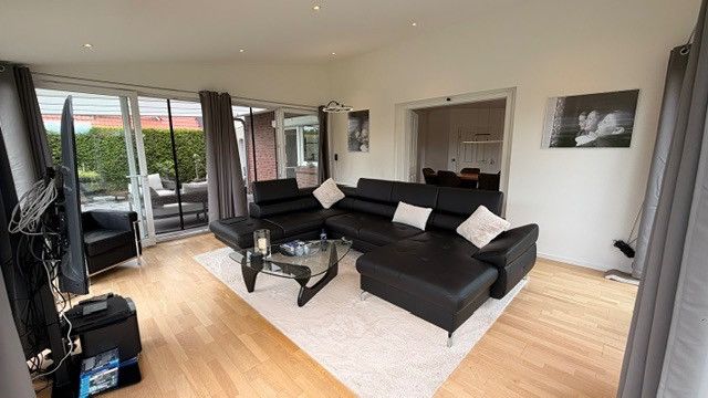 Einziehen & wohlfühlen: Modernisiertes Einfamilienhaus mit Wintergarten in Varel-Büppel – Foto 7