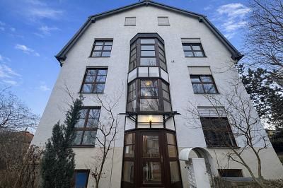 ERBPACHT BIS 2087: ZENTRAL MIT TERRASSE IN SEENÄHE – 1768834692_abb8c5.jpg