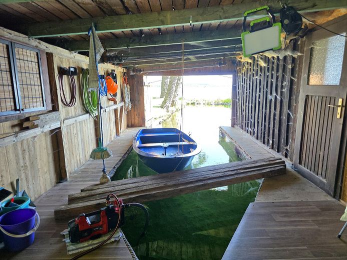 Einzelnstehendes Bootshaus mit 3 Bootsboxen in einmaliger Wasserlage in Schwerin – फोटो 14