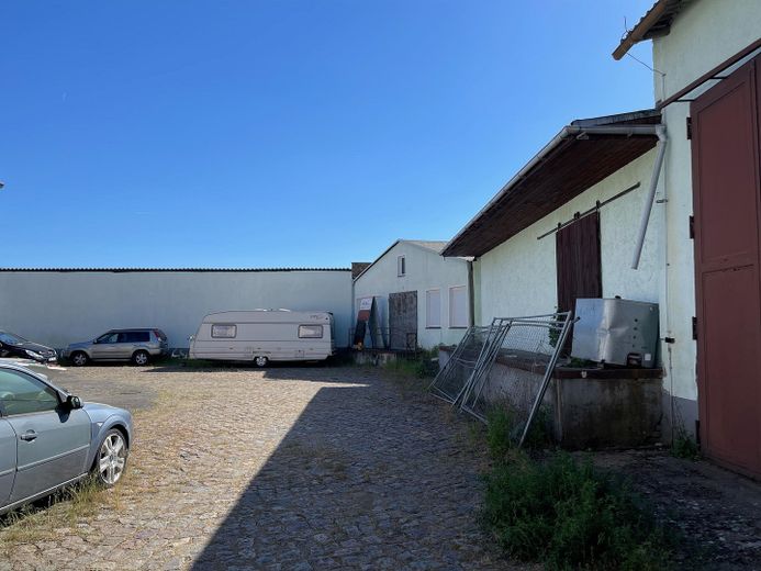 1500 m² Gewerbegrundstück, Halle, Lager und Bürofläche – Foto 2
