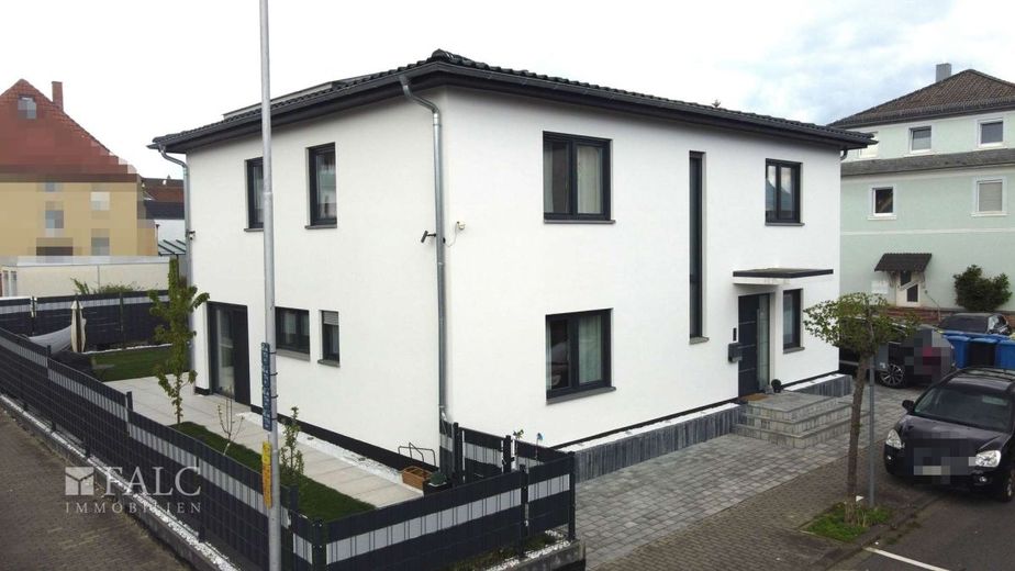 Traumhaftes Einfamilienhaus mit schönem Garten in Walldürn – Außenansicht