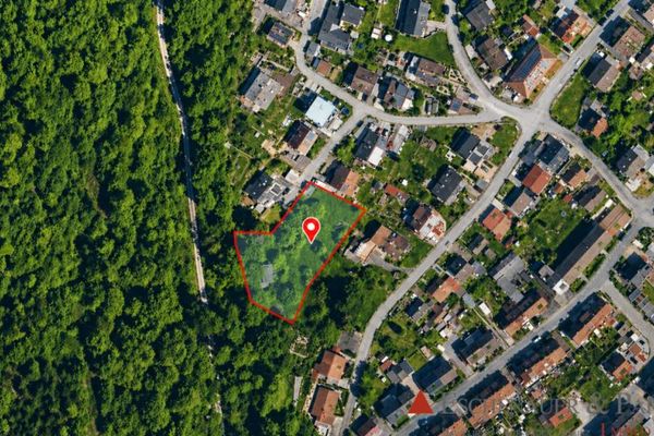 Qui cresce la vostra casa – Ampio terreno edificabile in posizione vicina alla natura
