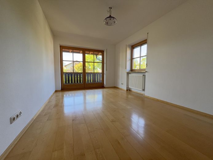 Casa pareada ideal para familias, sin comisión y de particular – 1. OG Zimmer 2