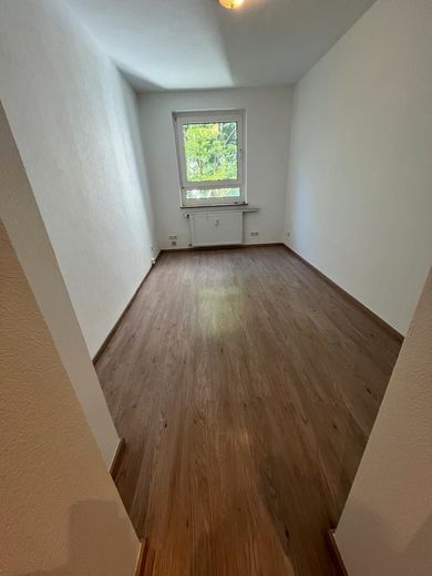 Bad Homburg'da komisyonsuz, ankastre mutfak ve balkon dahil aydınlık 3 odalı daire – sahibinden – Kinderzimmer