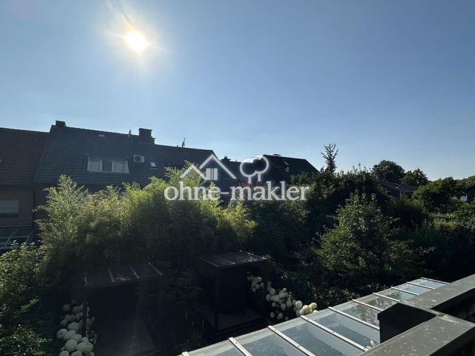 Helle Wohnung im grünen mit großem Sonnenbalkon – Foto 1