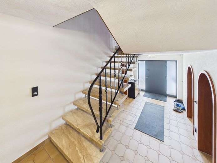 Exklusives Architektenhaus in Bisten-Überherrn – Bild 4