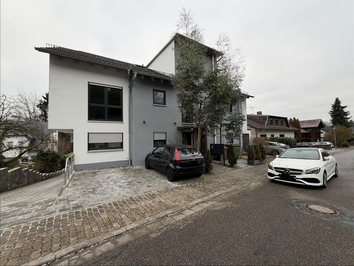 Strassenansicht des Gebäudes