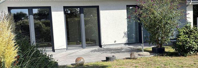 Сучасний, стабільний у вартості бунгало у чудовому місці