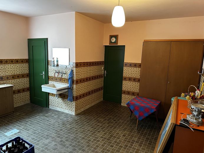 Espace de stockage et d’activité pour loisirs et usage professionnel – centre d’Aerzen – Eingangsbereich