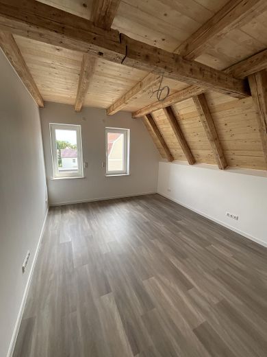 Schlafzimmer DG