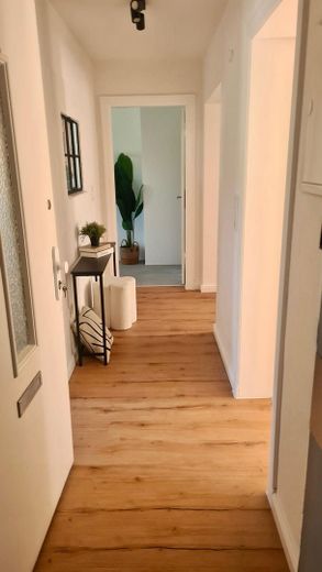 Moderne 2-Zimmerwohnung in zentraler Lage von Kiel Exerzierplatz - umfassend renoviert – Flur/Eingangsbereich
