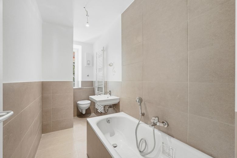 Kernsanierte 3-Zimmerwohnung mit Balkon – Foto 9