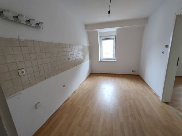 4 Zimmer, Küche und Bad zu vermieten in Pirmasens – Küche
