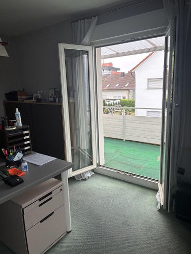 Wolnostojący dom dwurodzinny z potencjałem i dużym ogrodem, 170 m² – Balkon OG