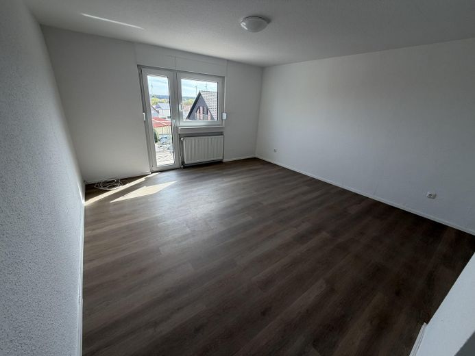 renoviertes Haus 4 Zimmer Küche Bad mit Hof und Garage Worms Abenheim – Schlafzimmer