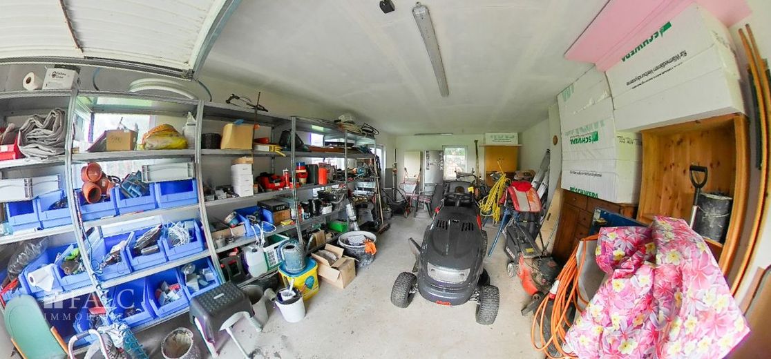 Doppelhaushälfte komplett hochwertig Kernsaniert – Garage