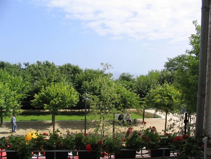 1. Reihe an der Ostsee, seltene Gelegenheit auf der Sonneninsel Usedom im Kaiserbad Ahlbeck – Blick vom Balkon