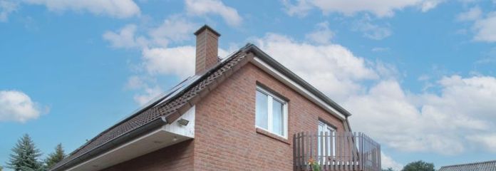Garbsen-Horst में आपका पारिवारिक स्वर्ग: विशाल बगीचे वाला बड़ा एकल-परिवार घर