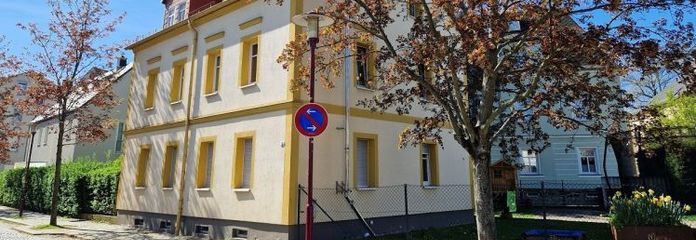 Dostępne od zaraz mieszkanie na parterze z 3 pokojami w Freital z balkonem