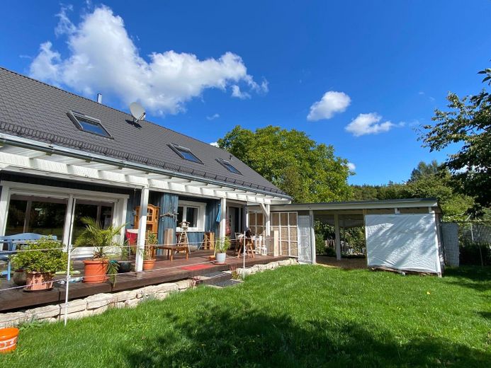 überdachte Terrasse