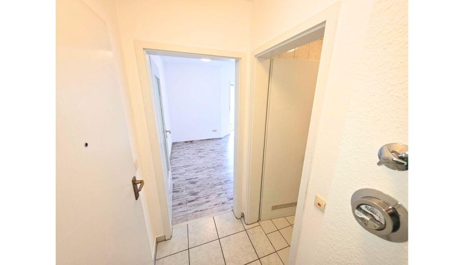 Flur mit Wasserzähler