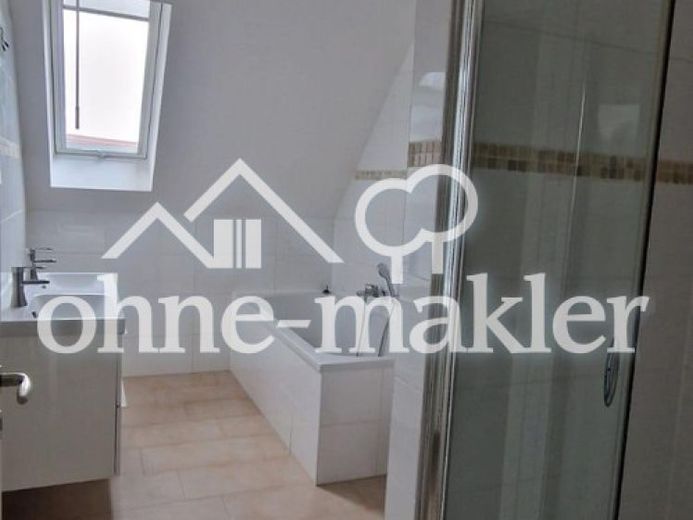KFW Effizienz Haus Denkmal 3 Zimmer DG Wohnung gute Lage zum Zentrum – Foto 1