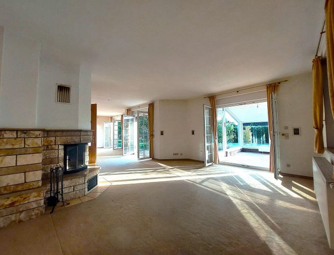 Kamin und Wintergarten