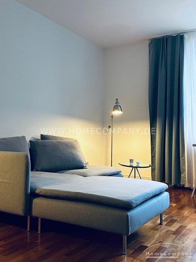 Sehr helles, gemütlich möbliertes 1-Zimmer-Apartment in der Theresienstraße – 84b6a90bf40ec4953e8d89810840325eea392dd5.jpg