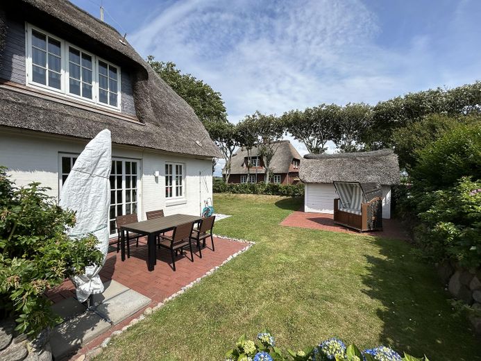 Gepflegtes Grundstück