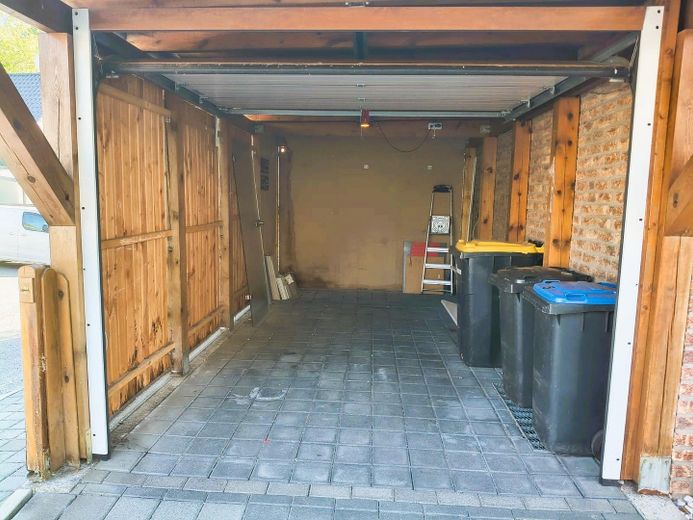 Familienfreundliche und gehobene Doppelhaushälfte mit Erdwärme und ohne Provision – Garage