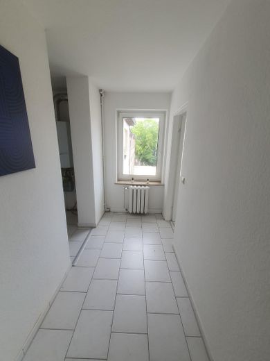 Möbliertes WG-Zimmer in top Lage – einfach einziehen! (Mittelstraße, DG-Maisionette) – Flur
