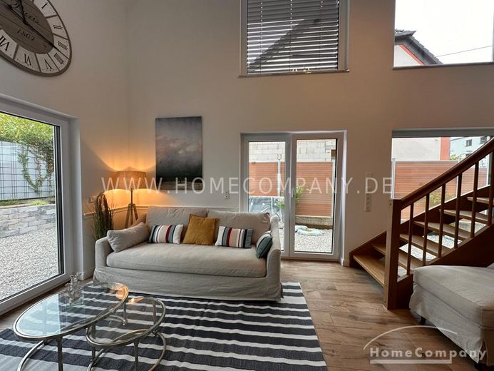 NEUBAU
 Helle und luftdurchflutete  Maisonette Wohnung mit Terrasse – 3e89442e0eea0ca99679094264a55ed8f122b8e4.jpg
