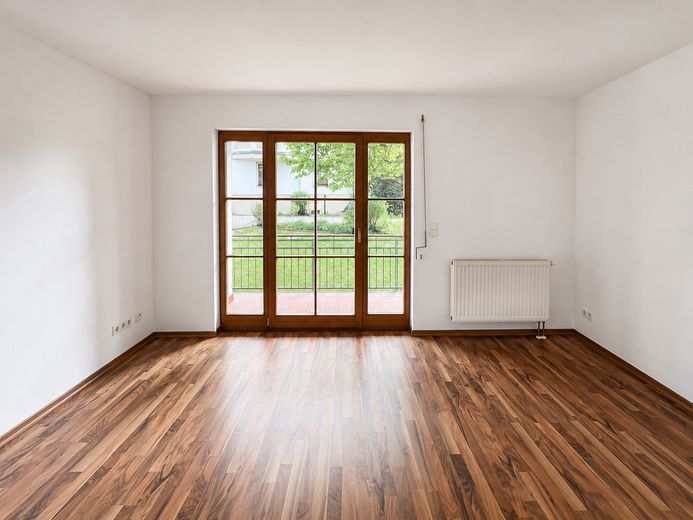 Teraslı ve ankastre mutfaklı aydınlık 2 odalı daire – Wohnzimmer