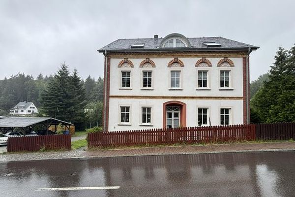 Casa plurifamiliar con gran garaje en Breitenbrunn