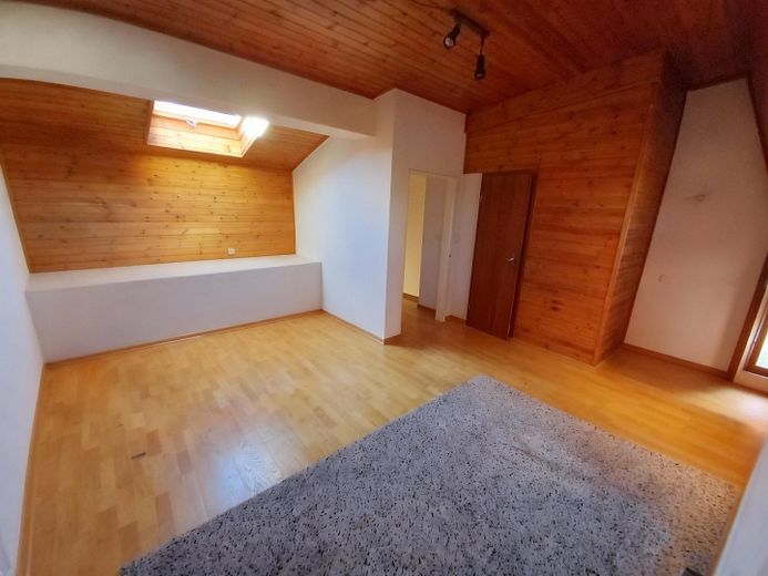 Münih yakınlarında Zorneding’de bakımlı sıra ortası ev – Studio mit extra Bad